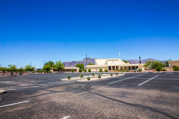 Parking Lot Crack Filling in Petersburg